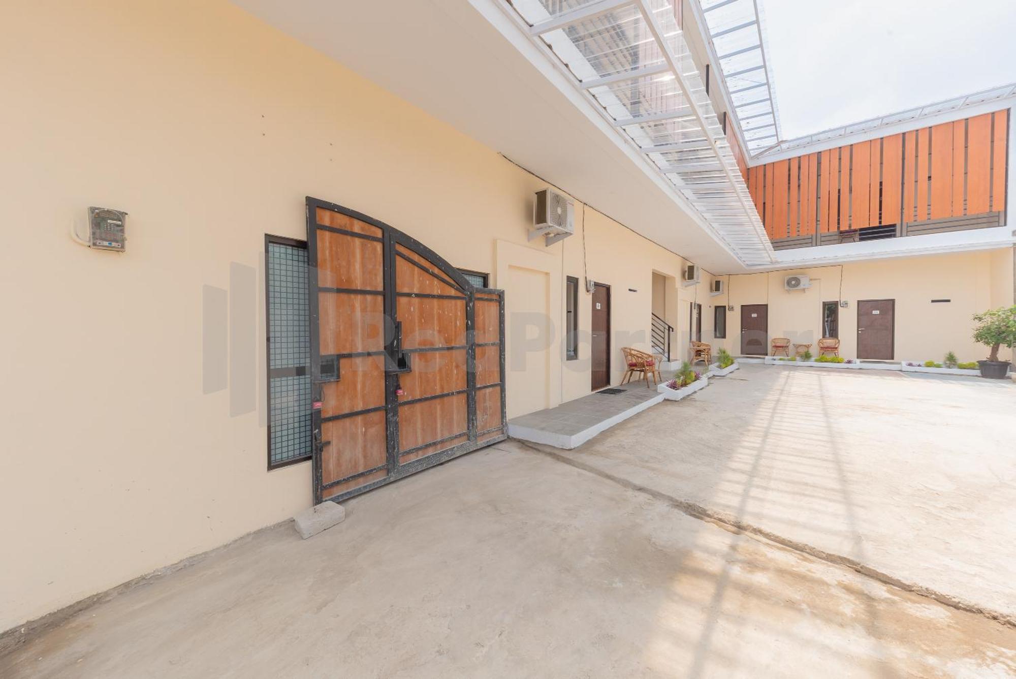 Rumah Panda Guesthouse Redpartner Tangkil  Dış mekan fotoğraf
