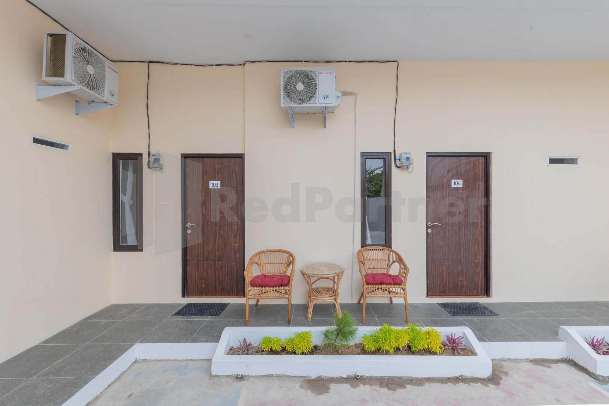 Rumah Panda Guesthouse Redpartner Tangkil  Dış mekan fotoğraf